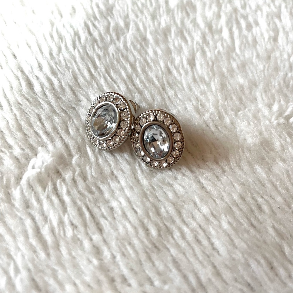 Diamond studs